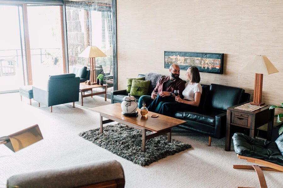 017-bellingham-engagement-photographer-katheryn-moran-chuckanut-drive-ario-lindsay.jpg
