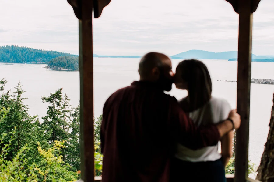 033-bellingham-engagement-photographer-katheryn-moran-chuckanut-drive-ario-lindsay.jpg