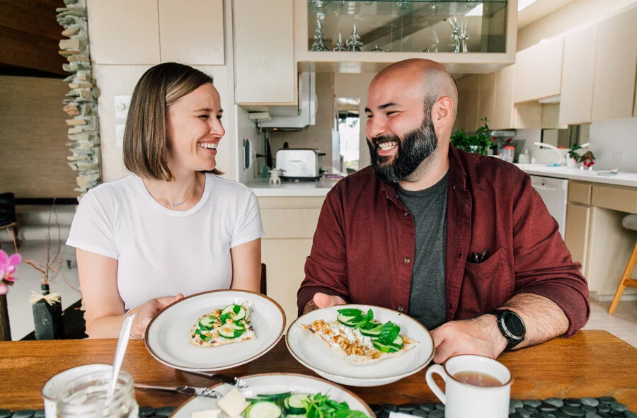 052-bellingham-engagement-photographer-katheryn-moran-chuckanut-drive-ario-lindsay.jpg