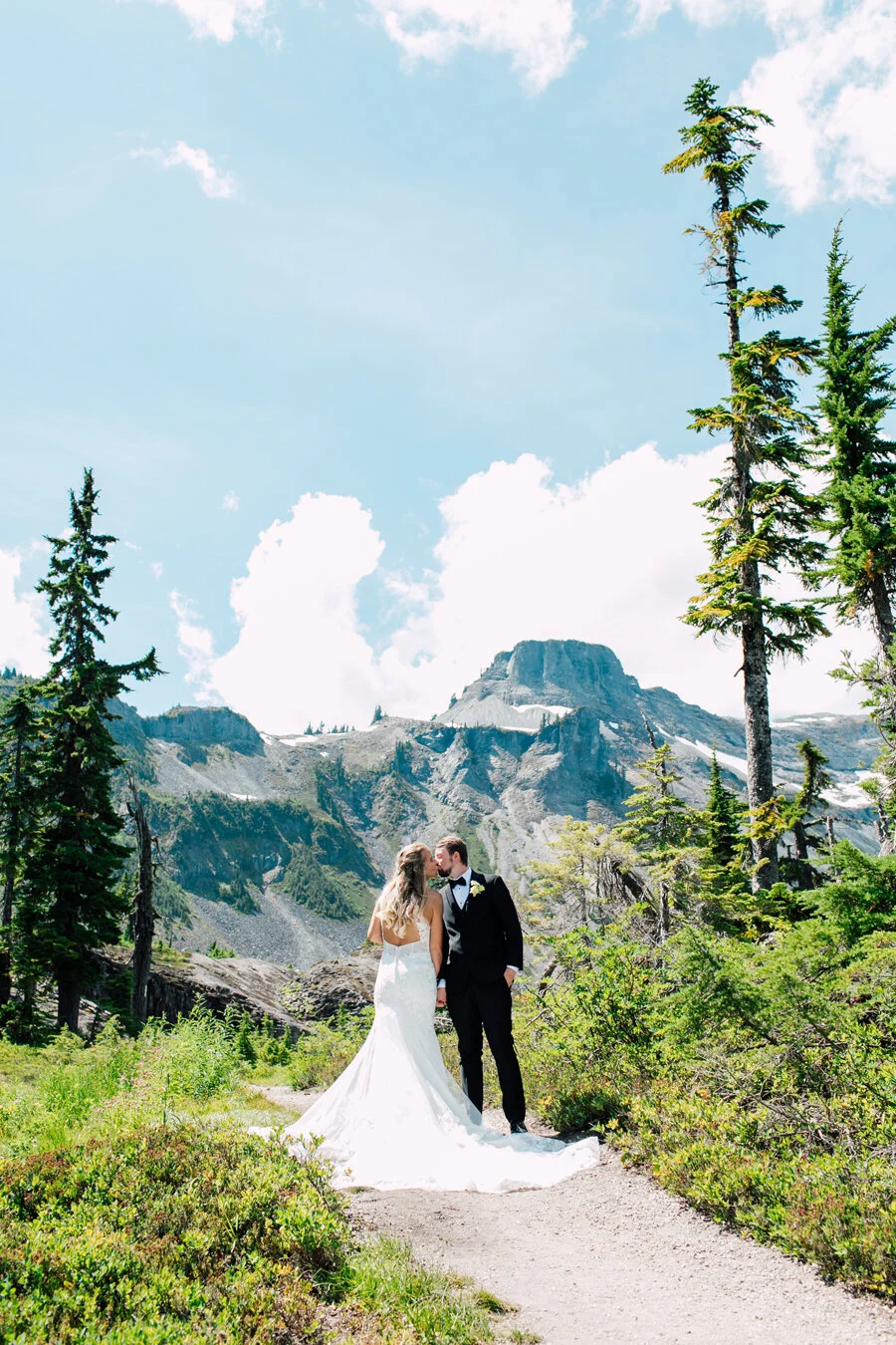 031-bellingham-elopement-photographer-katheryn-moran-photography-2020-2021.jpg