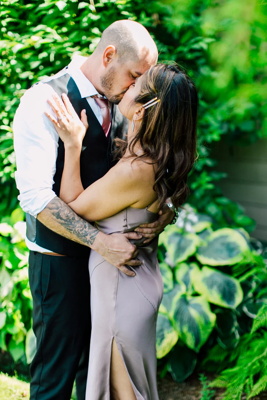 040-bellingham-elopement-photographer-katheryn-moran-peace-arch-park-2020.jpg
