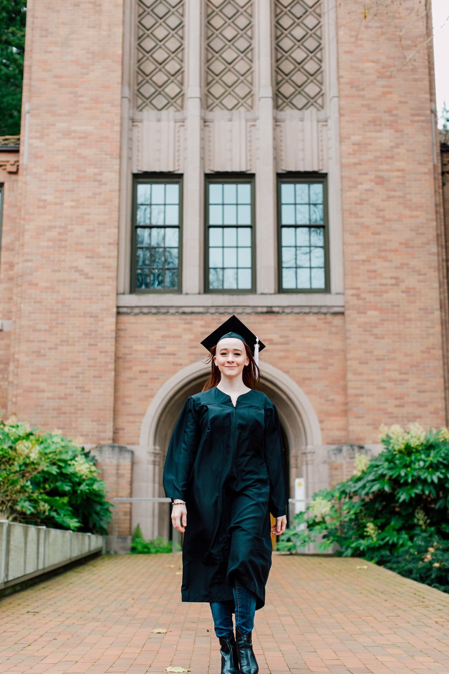 Bellingham WWU Graduation Headshot Photographer Katheryn Moran Photography