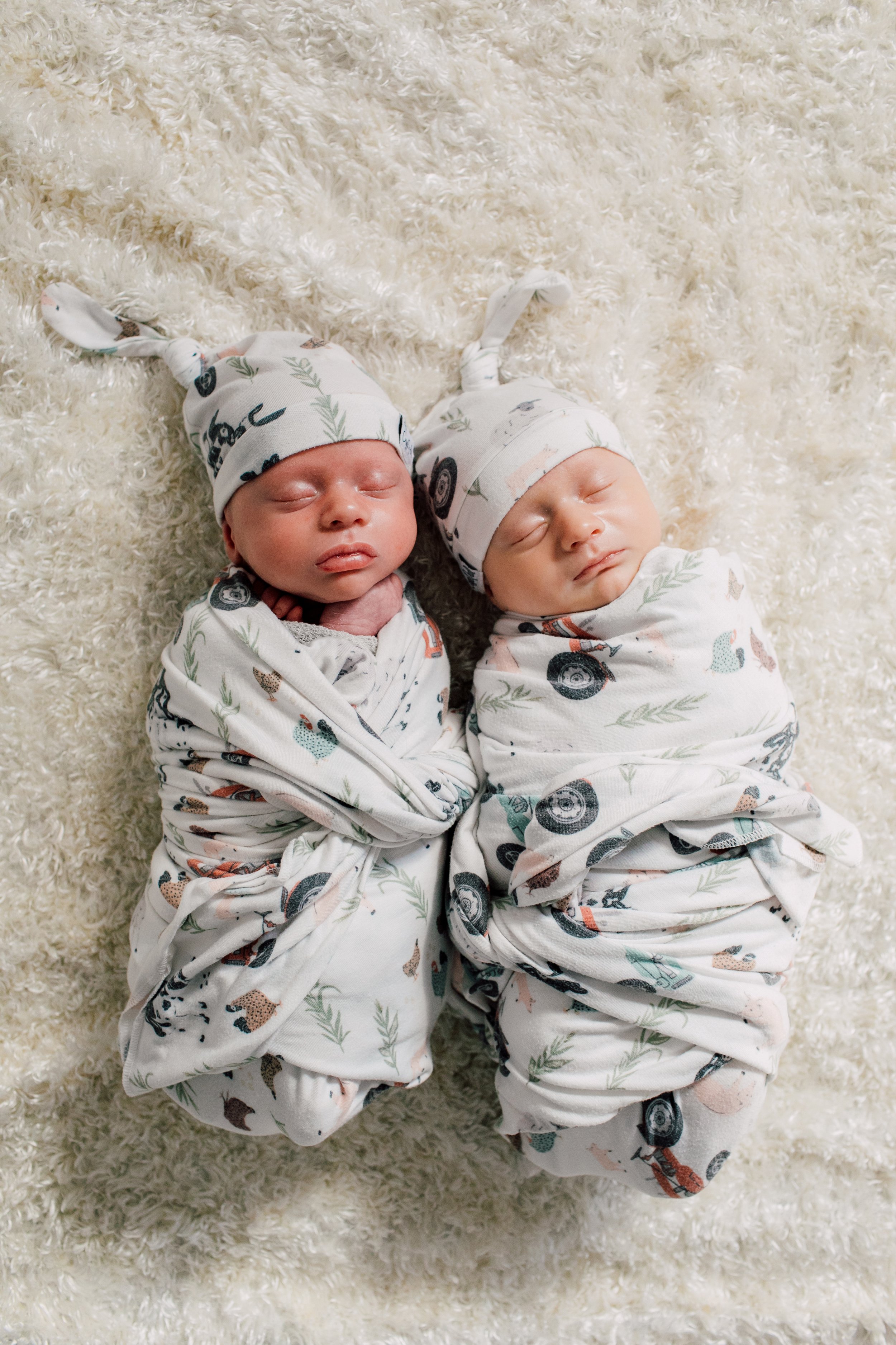 043-bellingham-twin-newborn-photographer-katheryn-moran-photography-tristan-arthur-2022.jpg