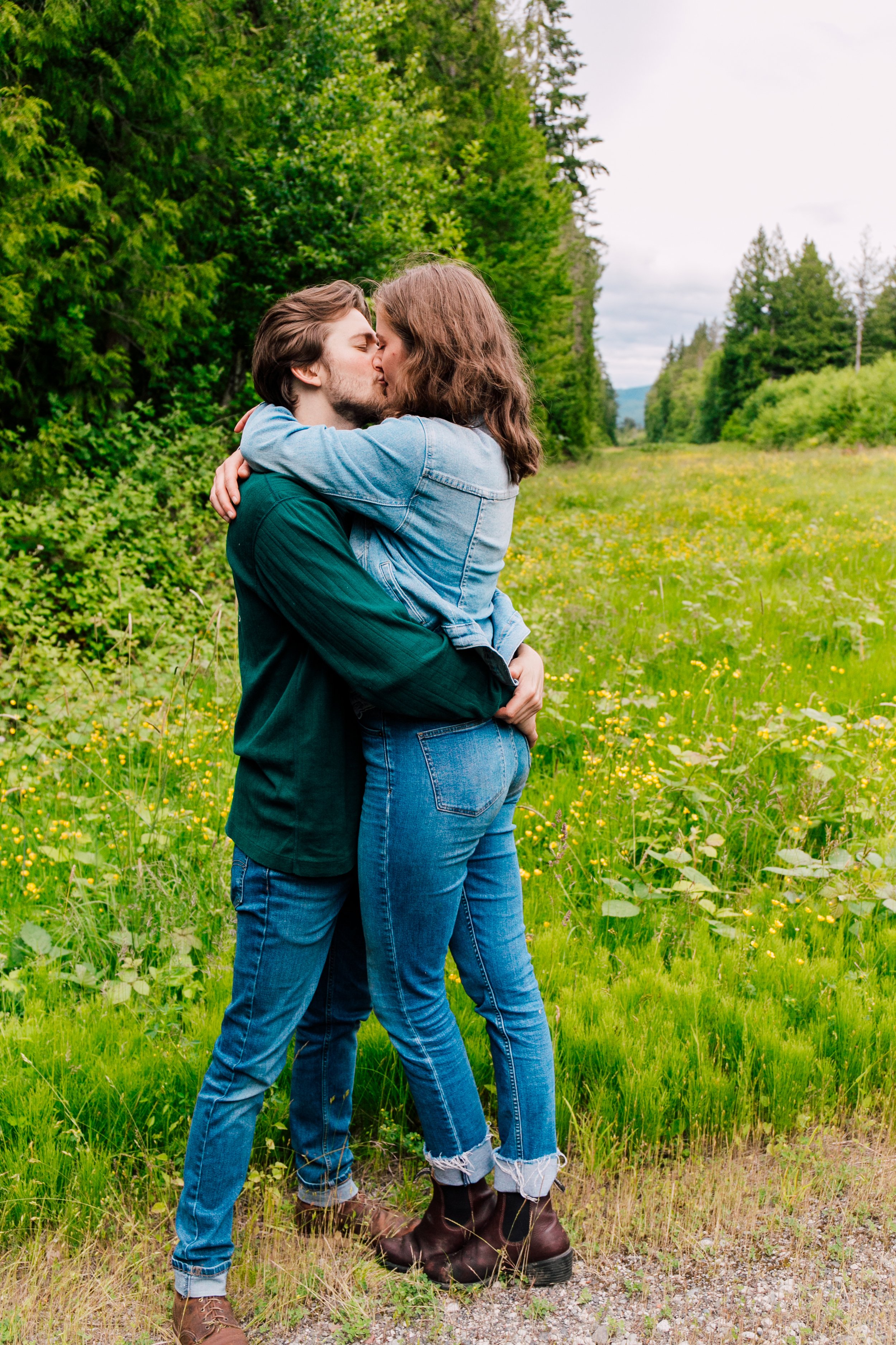 023-bellingham-engagement-photographer-katheryn-moran-photography-couples-photographer-anna-max-2022.jpg