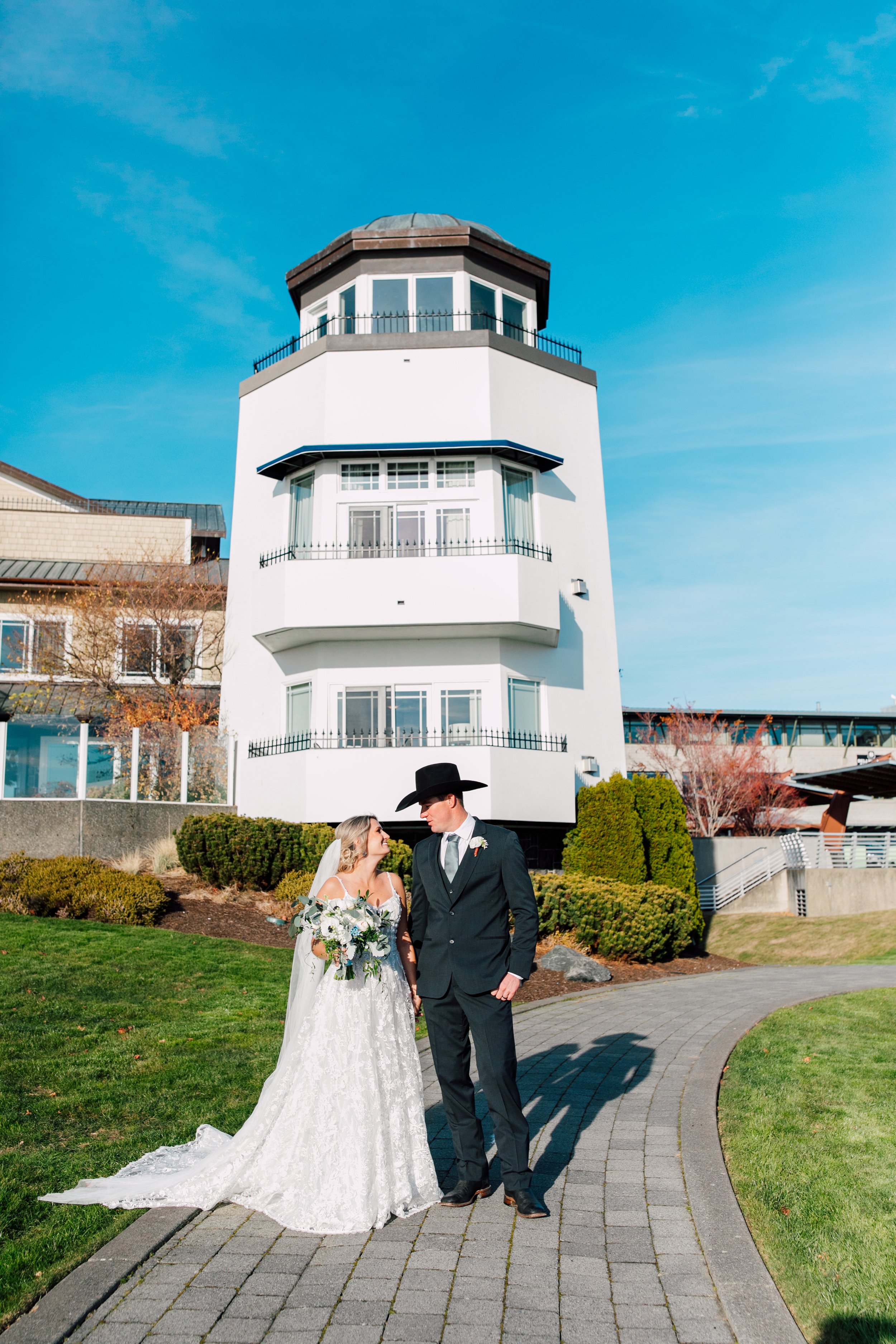 Bellingham Professional Joyful Colorful Wedding Photographer Katheryn Moran Bellwether Hotel Authentic Celebration Photography