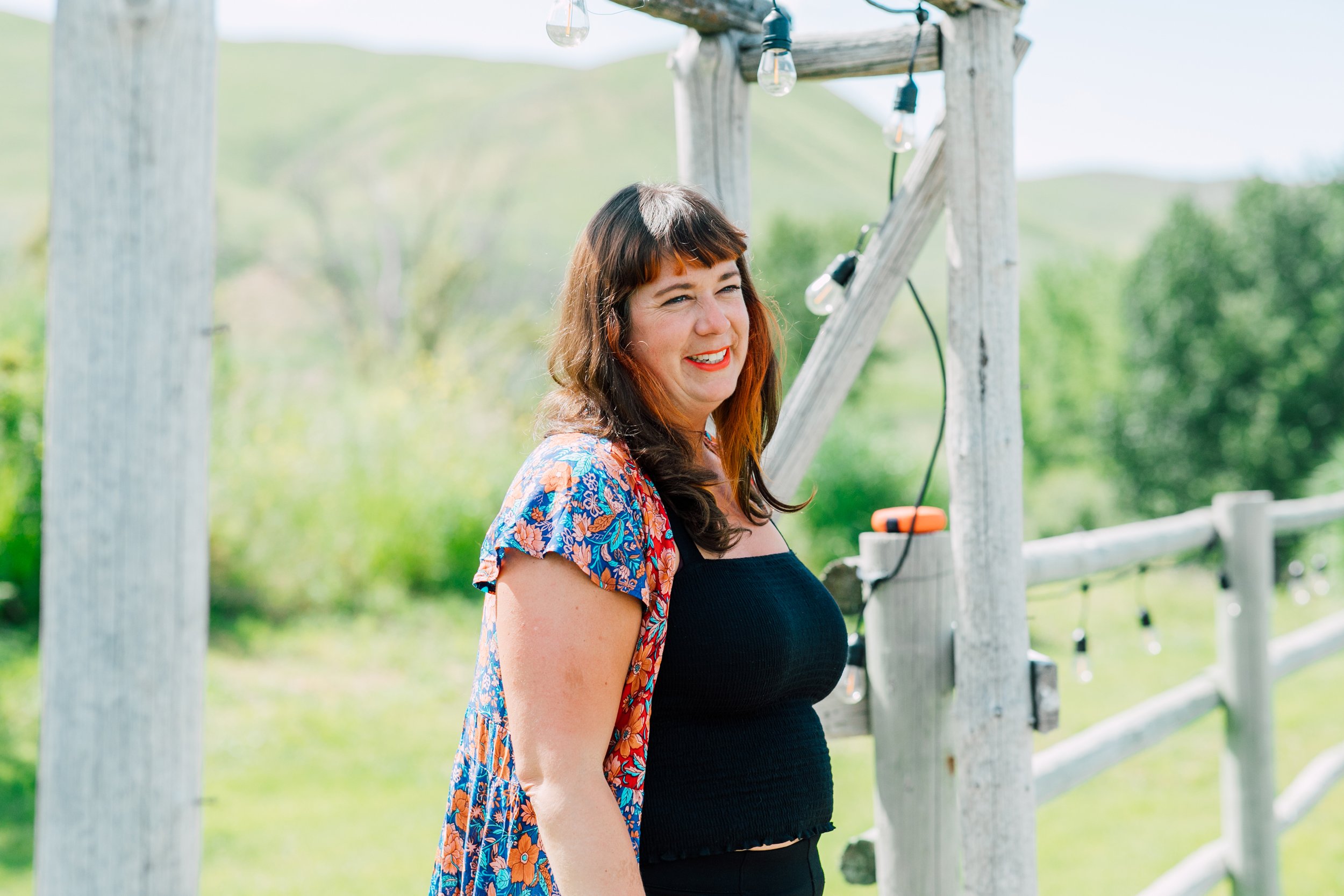 Winthrop Pacific Northwest Wedding Photographer Katheryn Moran Pipestone Canyon Ranch Colorful Fun Authentic Wedding Photography