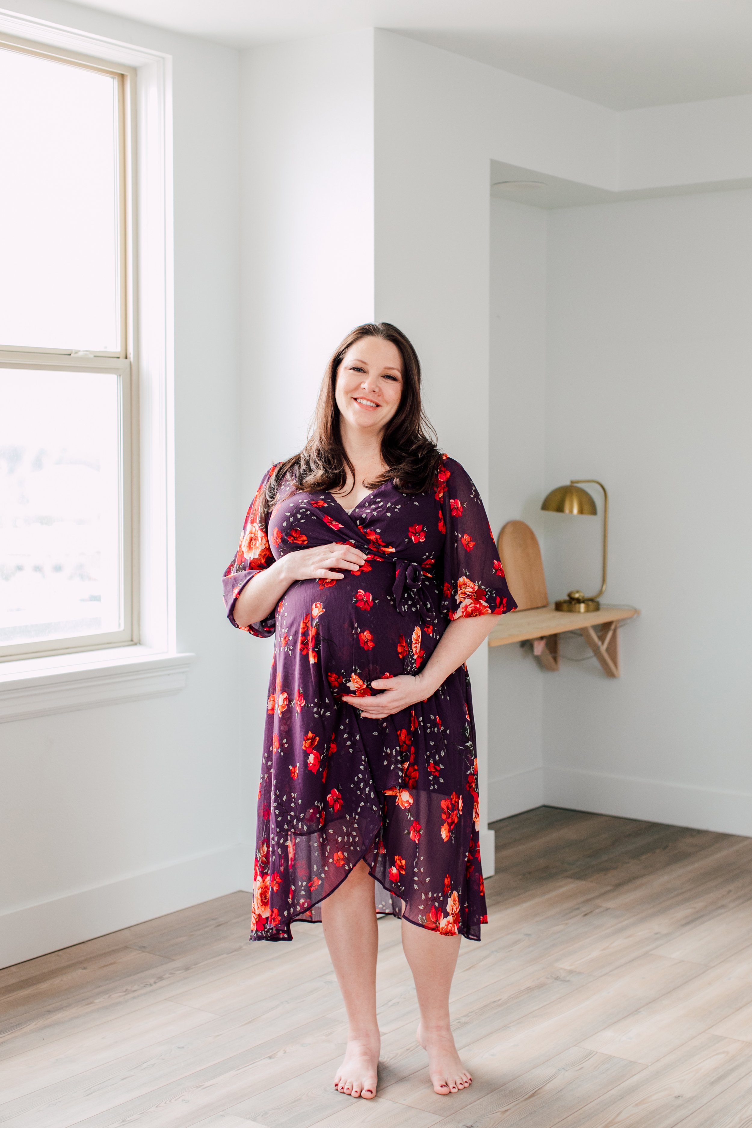 Bellingham Professional Maternity Photographer Katheryn Moran The Bellingham Studio Bright Authentic Lifestyle Expecting Mom Session