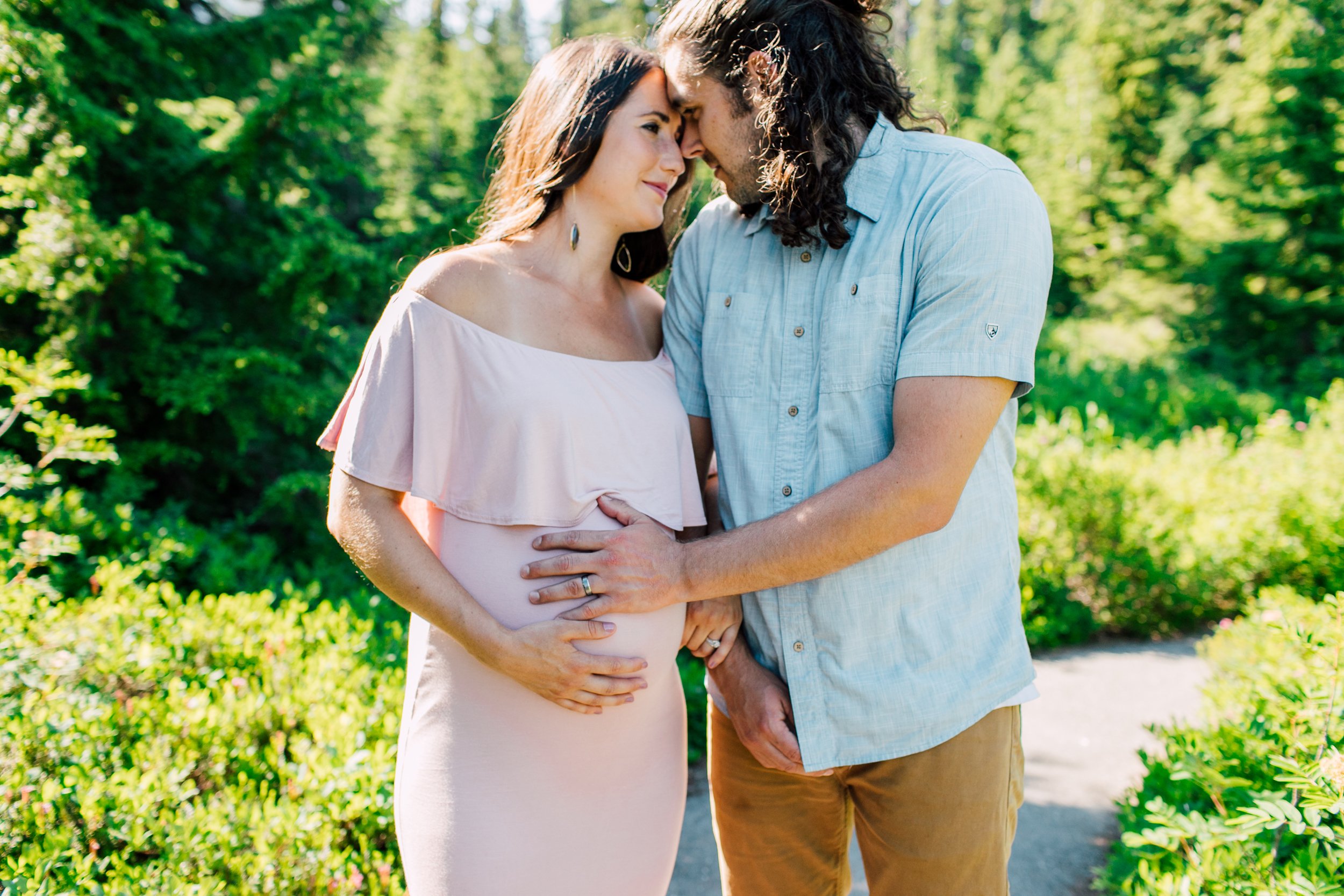 Bellingham Lifestyle Adventure Maternity Photographer Katheryn Moran Mount Baker Picture Lake Baby Bump