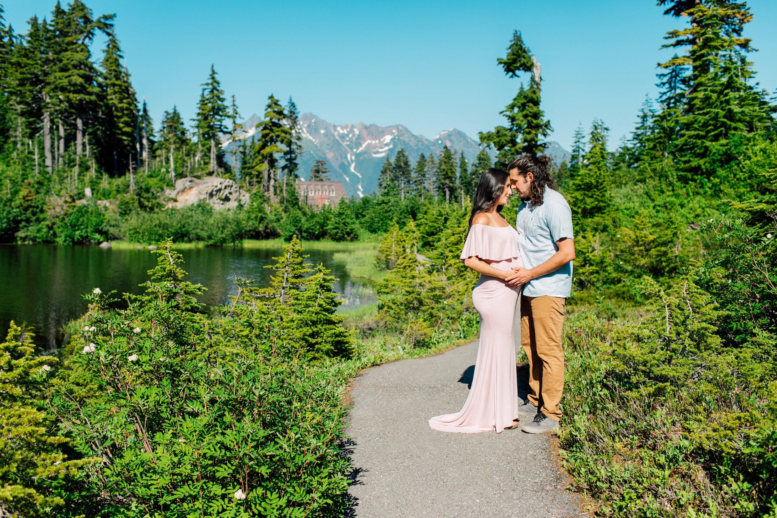 020-bellingham-maternity-photographer-katheryn-moran-mount-baker-picture-lake-gallo.jpg