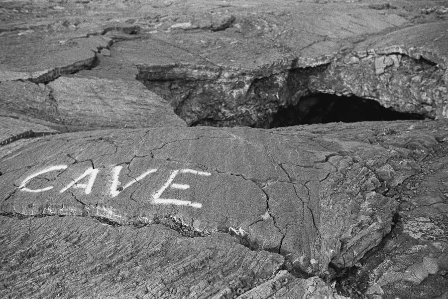 8_14_HEFFNERSINHAWAII_bw35_0029.jpg