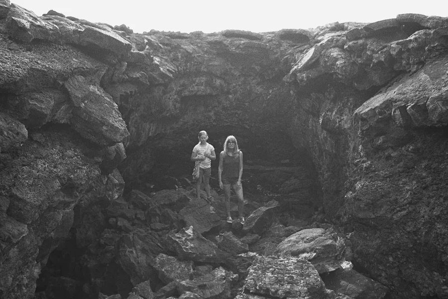 8_14_HEFFNERSINHAWAII_bw35_0043.jpg