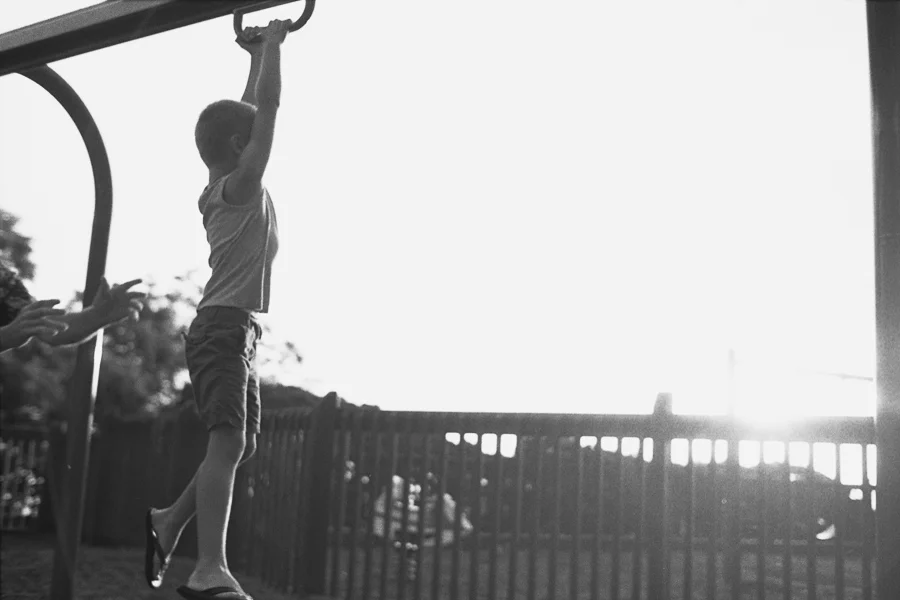8_14_HEFFNERSINHAWAII_bw35_0079.jpg