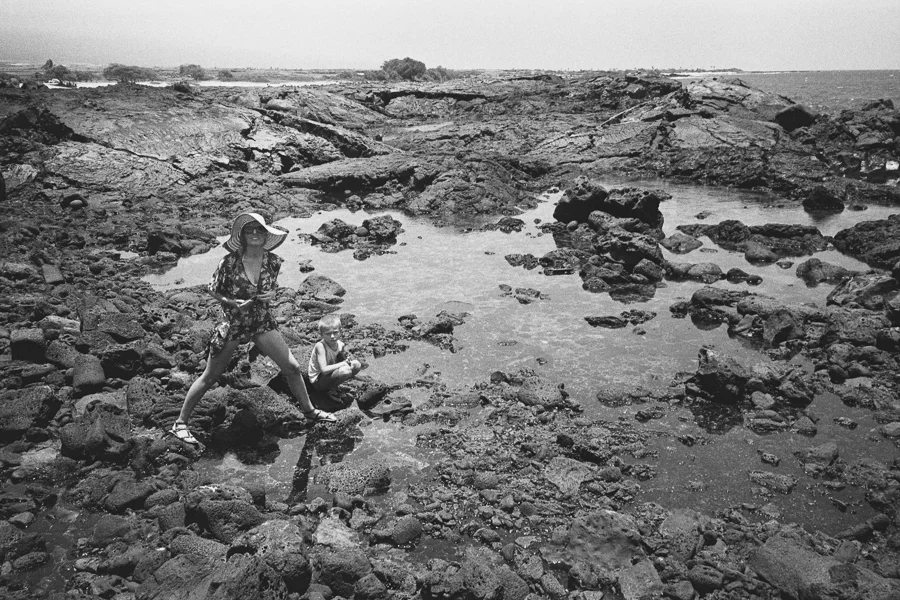 8_14_HEFFNERSINHAWAII_bw35_0085.jpg