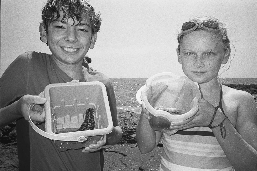 8_14_HEFFNERSINHAWAII_bw35_0104.jpg