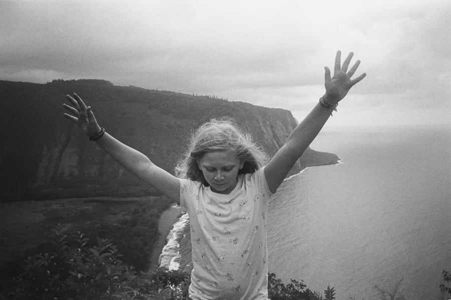 8_14_HEFFNERSINHAWAII_bw35_0137.jpg