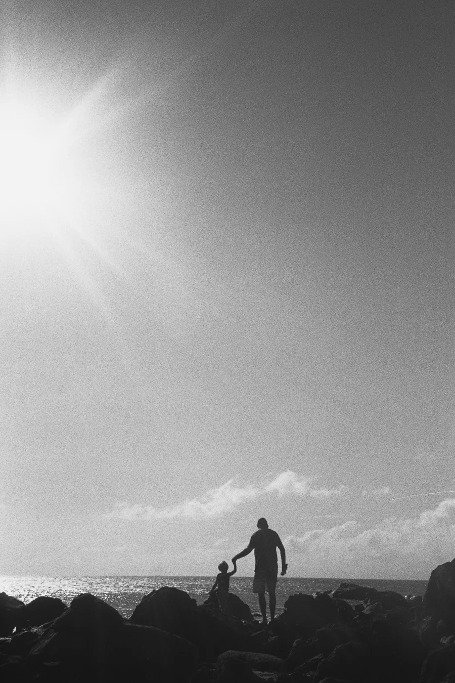 8_14_HEFFNERSINHAWAII_bw35_0180.jpg