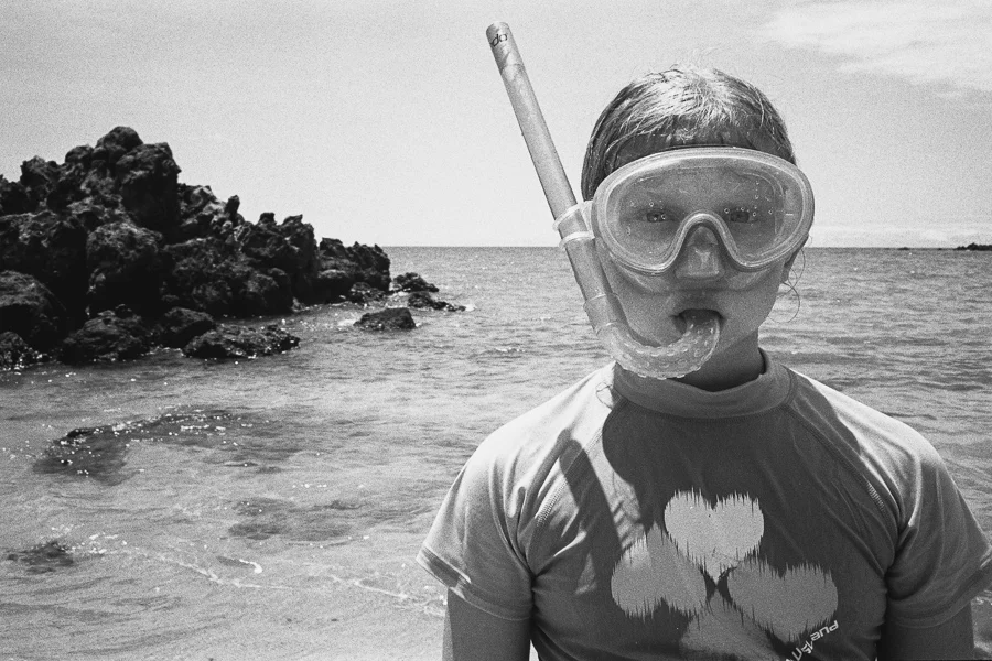 8_14_HEFFNERSINHAWAII_bw35_0201.jpg