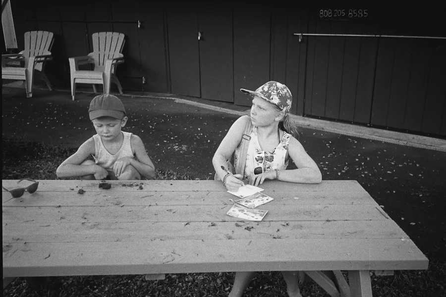 8_14_HEFFNERSINHAWAII_bw35_0212.jpg