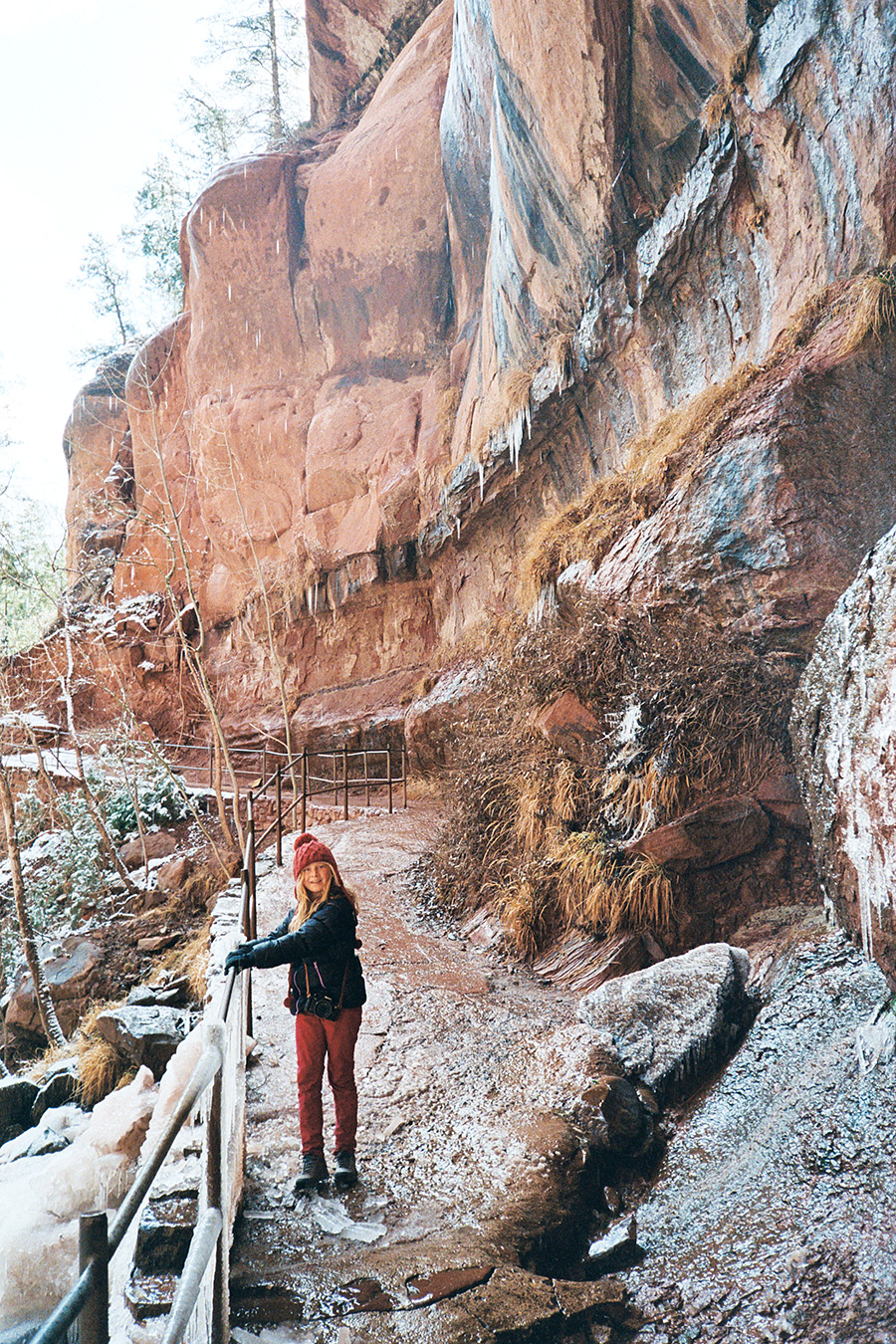 Icy morning hike up to the Emerald Pools. I really really wanted to hike Angel's Landing with Grace on this trip but the snow and ice on all the trails left it closed :(
