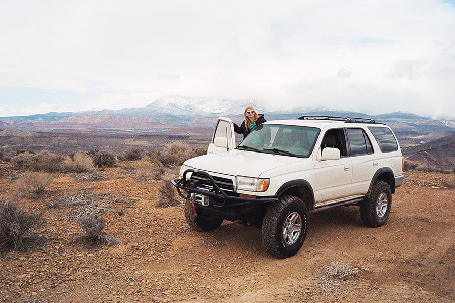 Leaving the park I pulled off on some random dirt trails outside of Hurricane, Utah to explore. We ended up driving out in the middle of nowhere and making pb&j's for lunch.