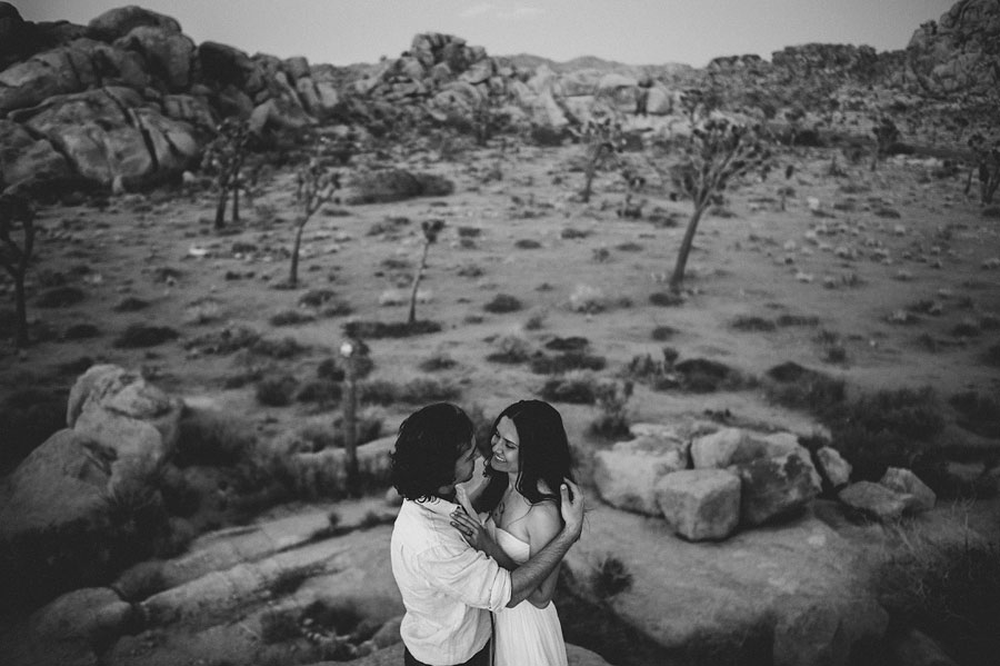 JOSHUATREEWEDDING_bytheimageisfound_0118.jpg