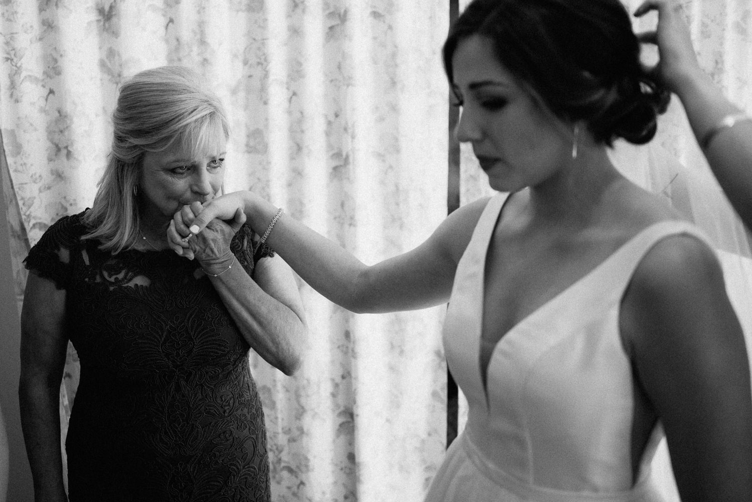 TheQuarryVenueWedding_KnoxvilleWedding_Cudzillo_by_TheImageIsFound_0016.jpg