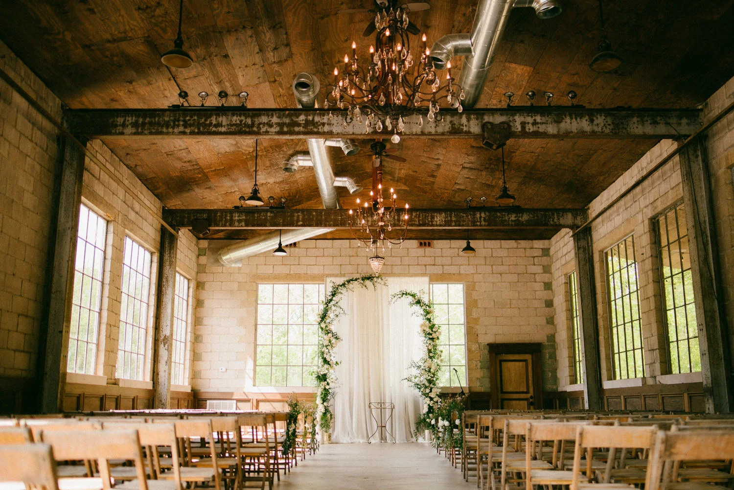 TheQuarryVenueWedding_KnoxvilleWedding_Cudzillo_by_TheImageIsFound_0142.jpg
