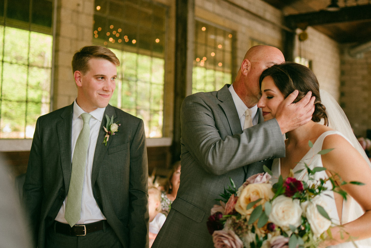 TheQuarryVenueWedding_KnoxvilleWedding_Cudzillo_by_TheImageIsFound_0151.jpg