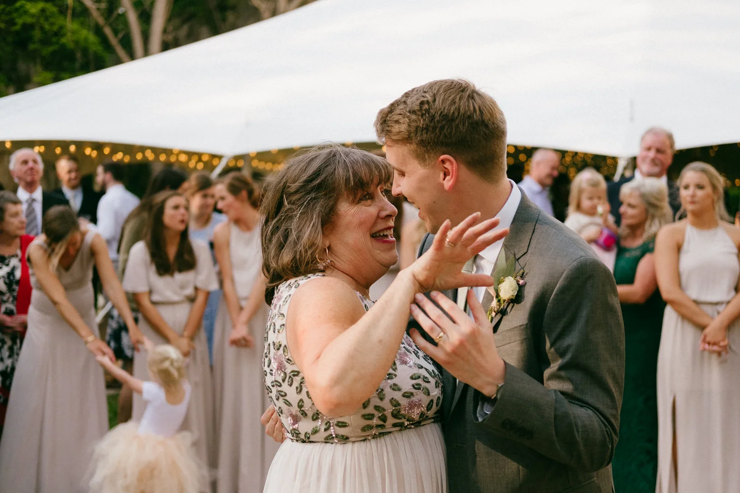 TheQuarryVenueWedding_KnoxvilleWedding_Cudzillo_by_TheImageIsFound_0199.jpg