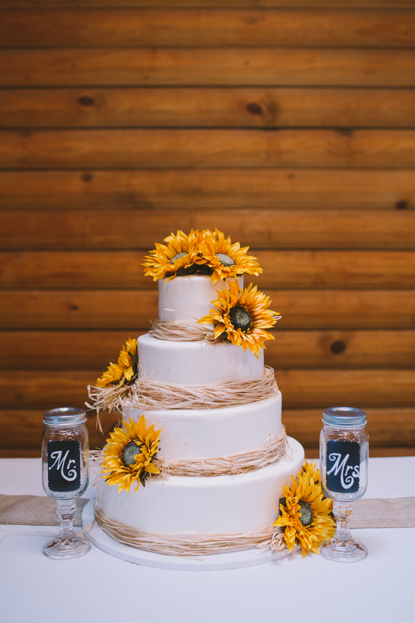 Elisabeth+Todd (2014-07-05)-Neal Dieker Photography-32.jpg