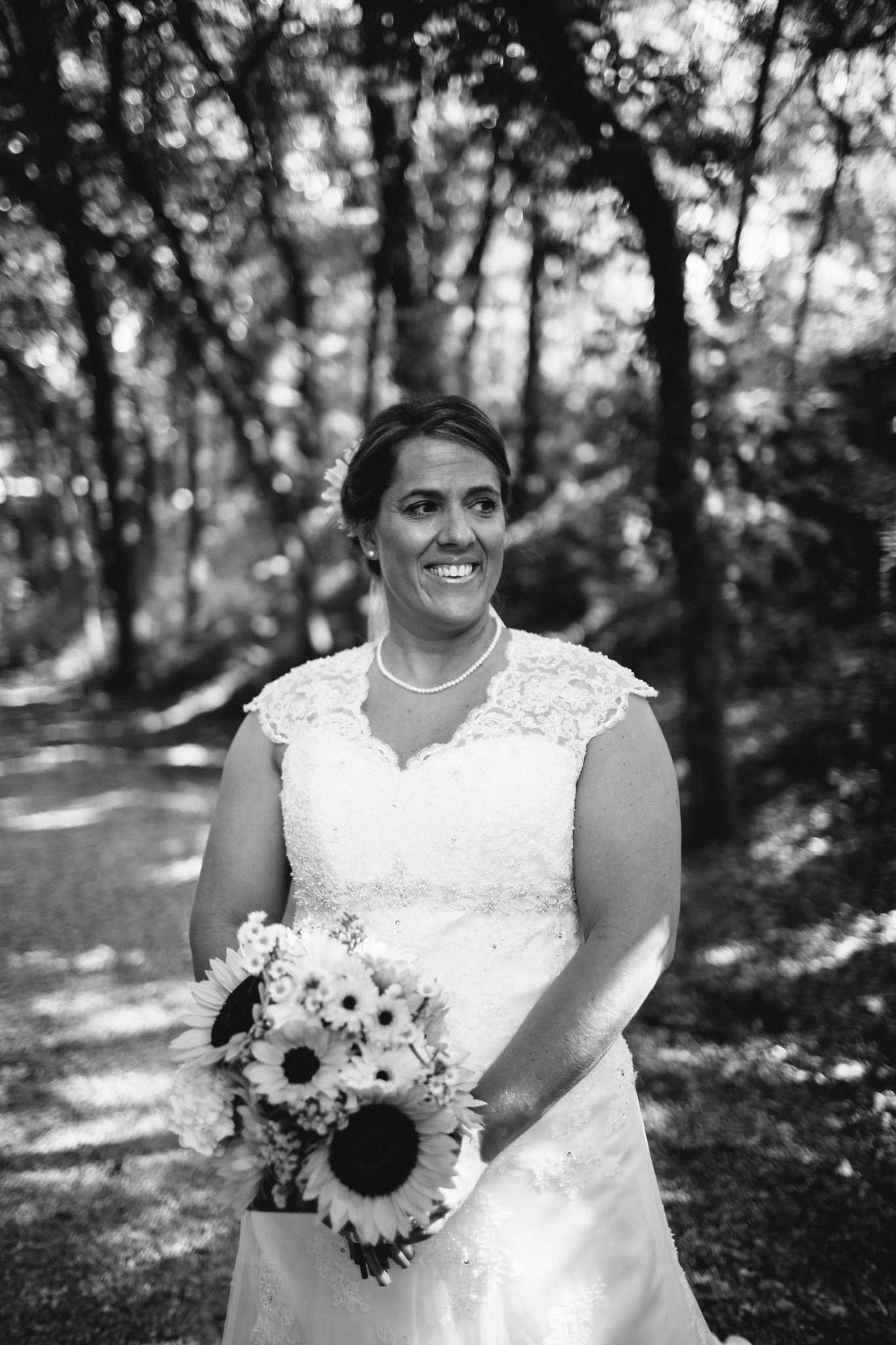 Elisabeth+Todd (2014-07-05)-Neal Dieker Photography-46.jpg