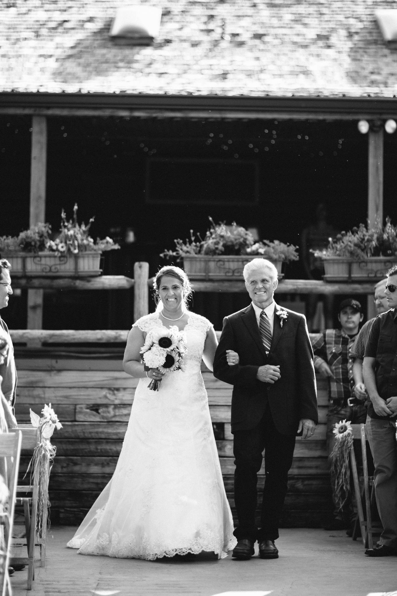 Elisabeth+Todd (2014-07-05)-Neal Dieker Photography-80.jpg