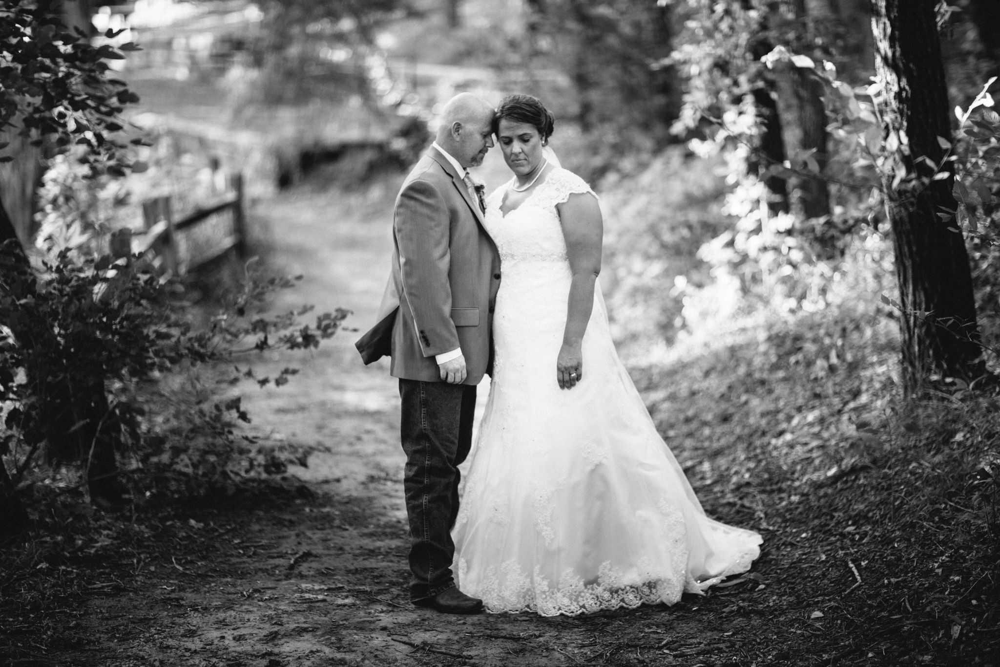 Elisabeth+Todd (2014-07-05)-Neal Dieker Photography-105.jpg