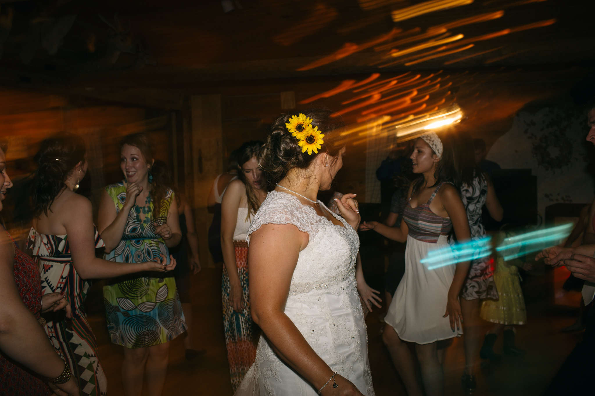 Elisabeth+Todd (2014-07-05)-Neal Dieker Photography-135.jpg