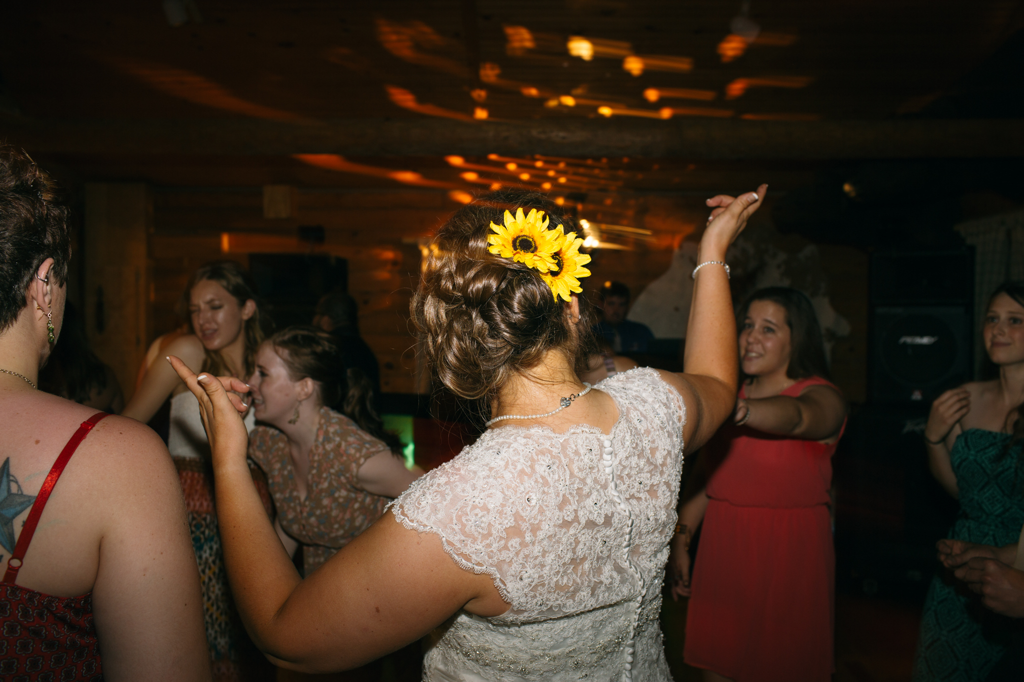 Elisabeth+Todd (2014-07-05)-Neal Dieker Photography-136.jpg