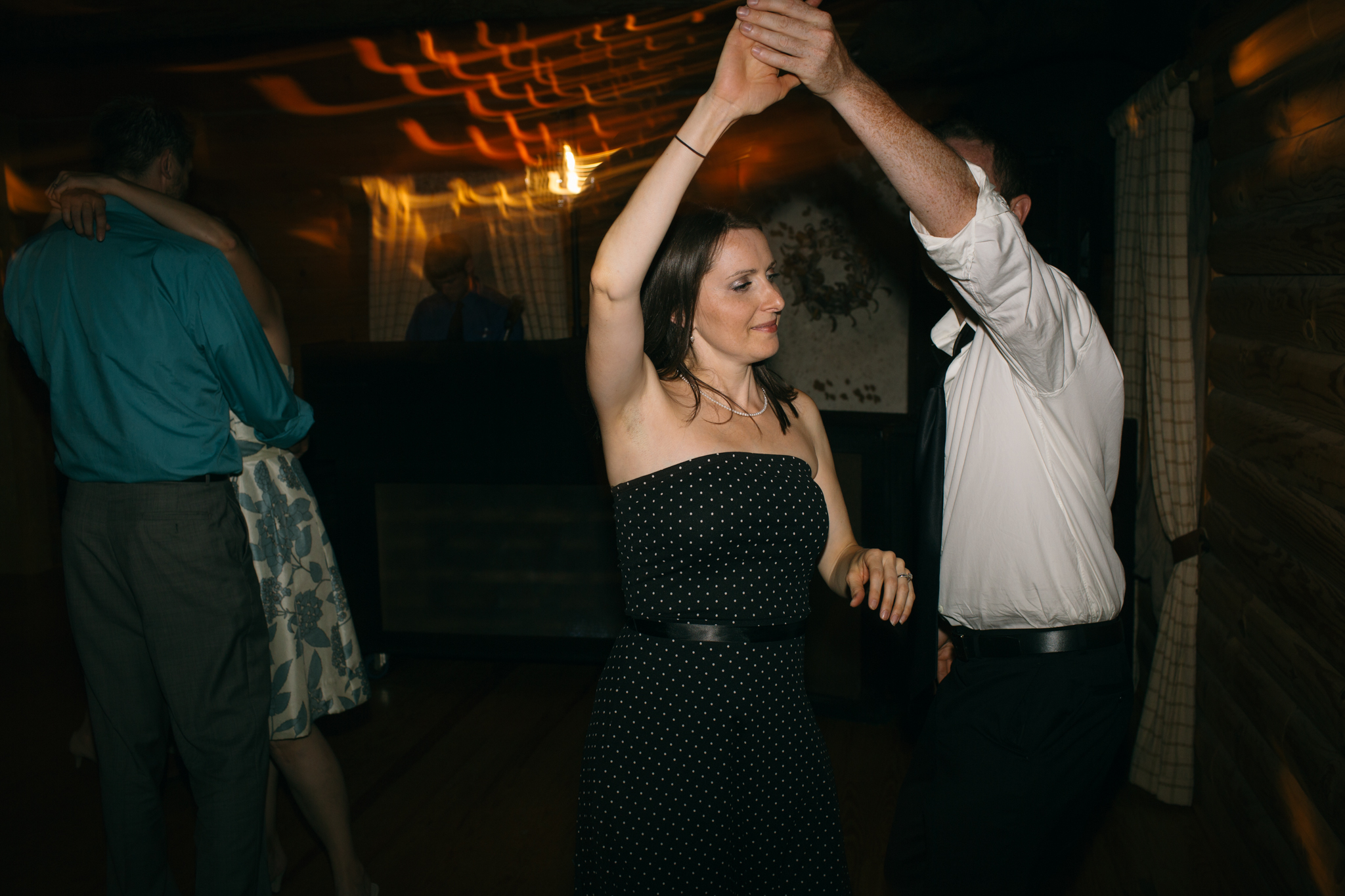 Elisabeth+Todd (2014-07-05)-Neal Dieker Photography-144.jpg