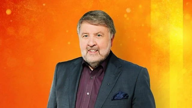 Diolch/thank you to #RoyNoble for inviting me to chat about &lsquo;Weights and Measures&rsquo; on his much-loved radio show @bbccymruwales this coming Sunday 14 December from 5pm. We&rsquo;ll be talking about inspirations for writing this story set i