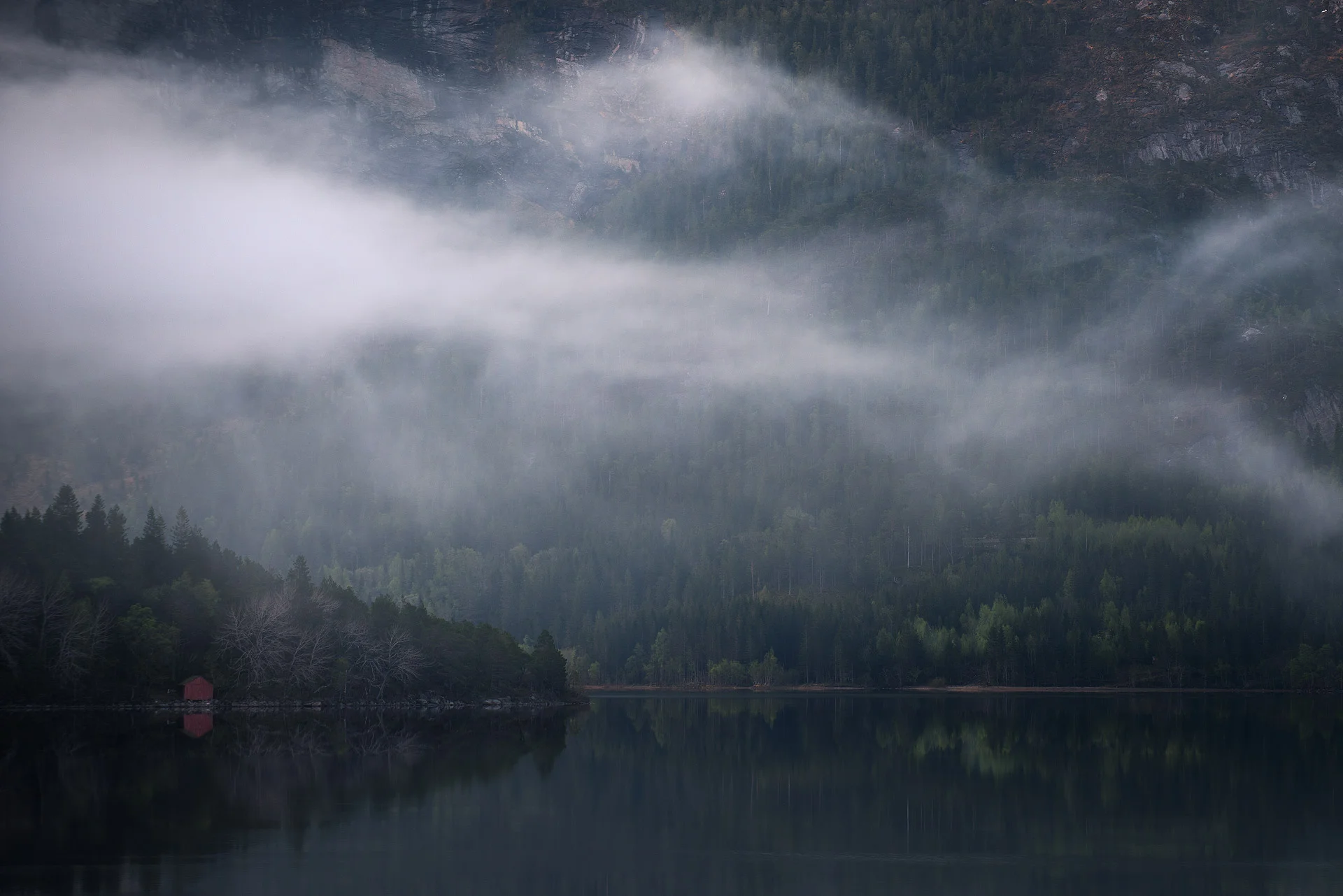 Trondheim-Mist-Lake.jpg