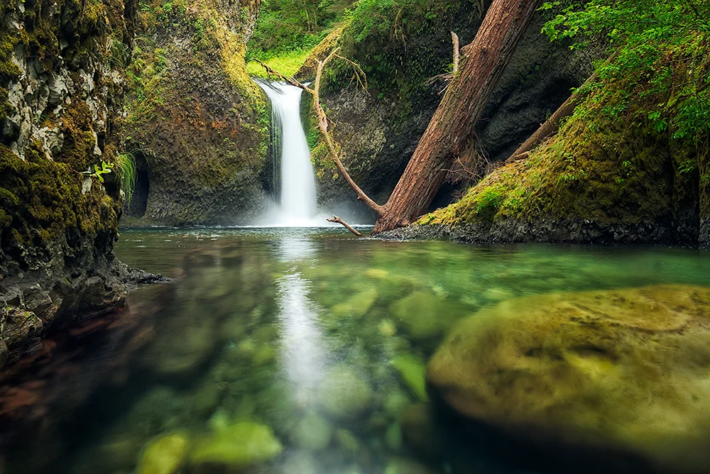 PunchbowlFallsRiver.jpg