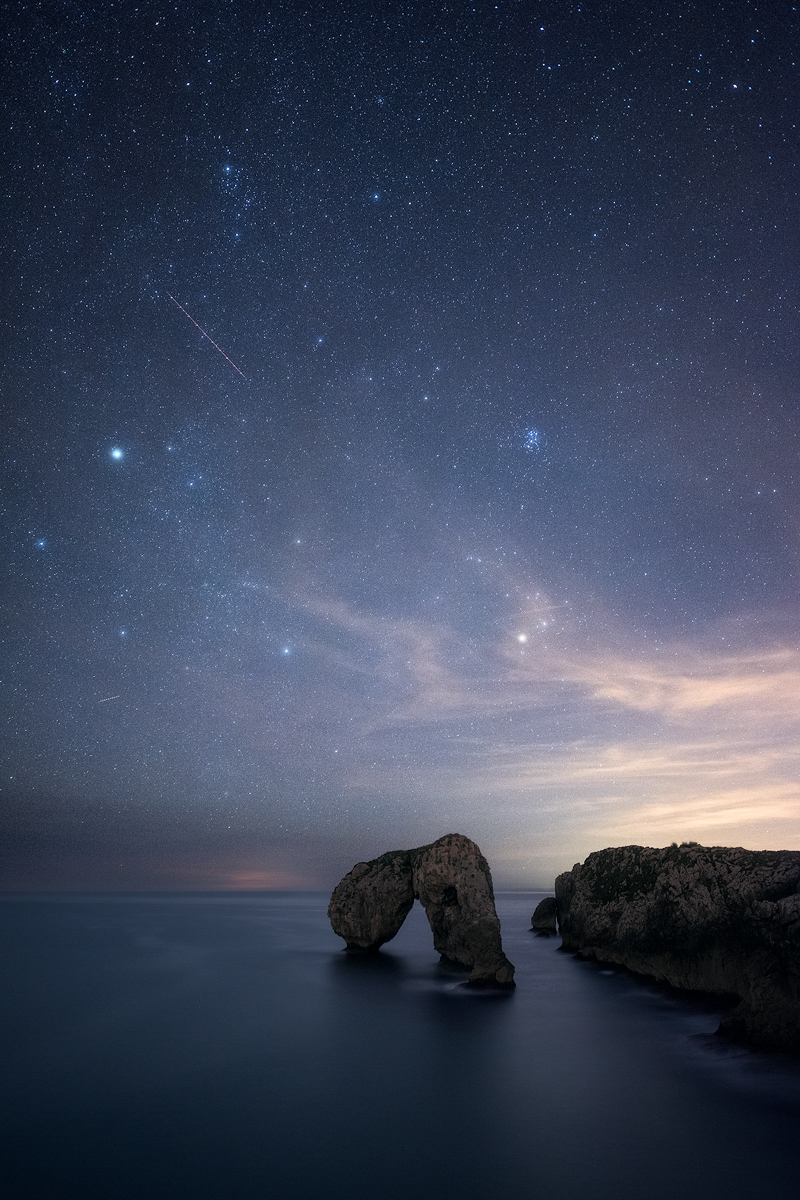 Castro-de-las-Gaviotas-Night.jpg