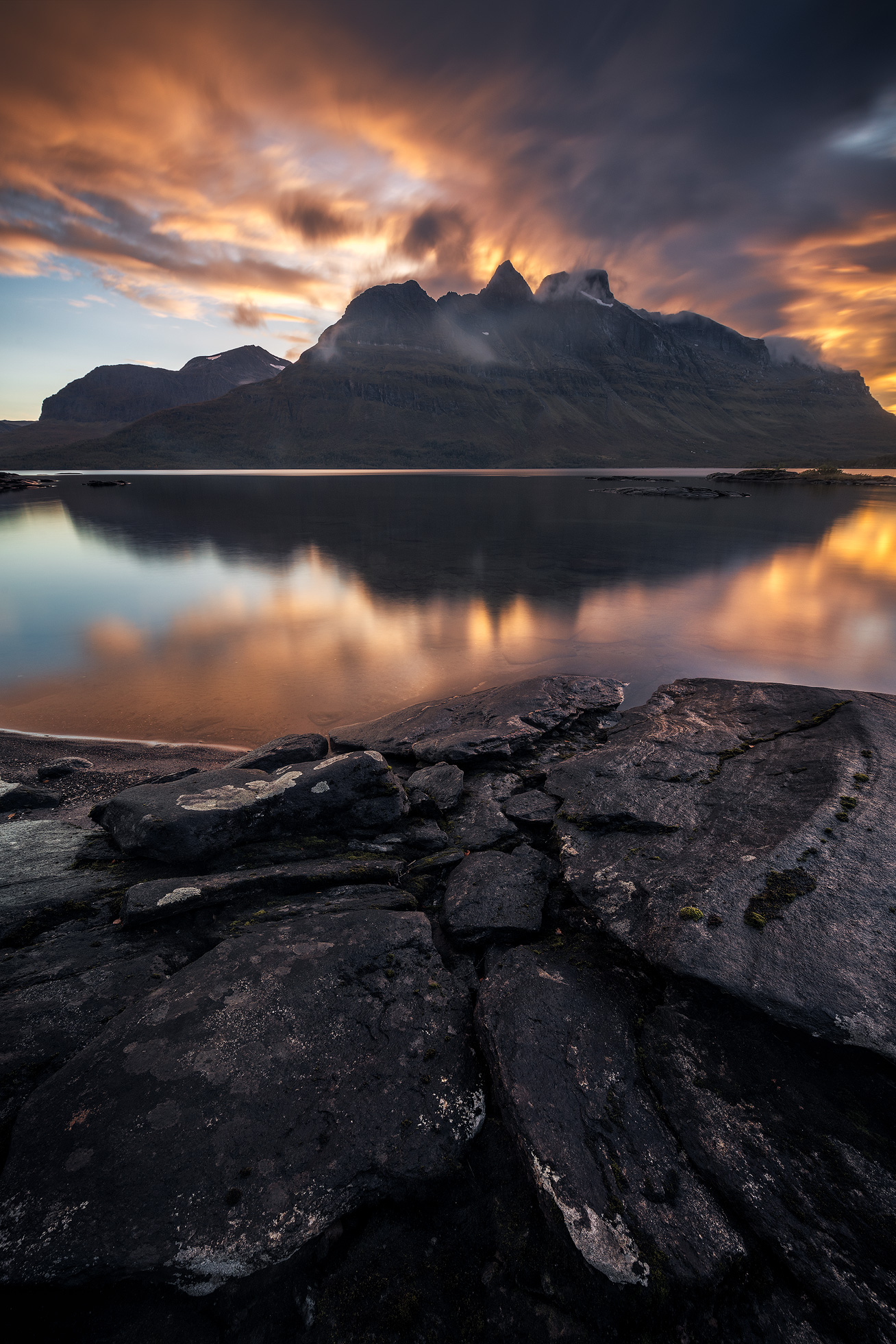 Skoddeberg-Sunset-LE-Vertical.jpg