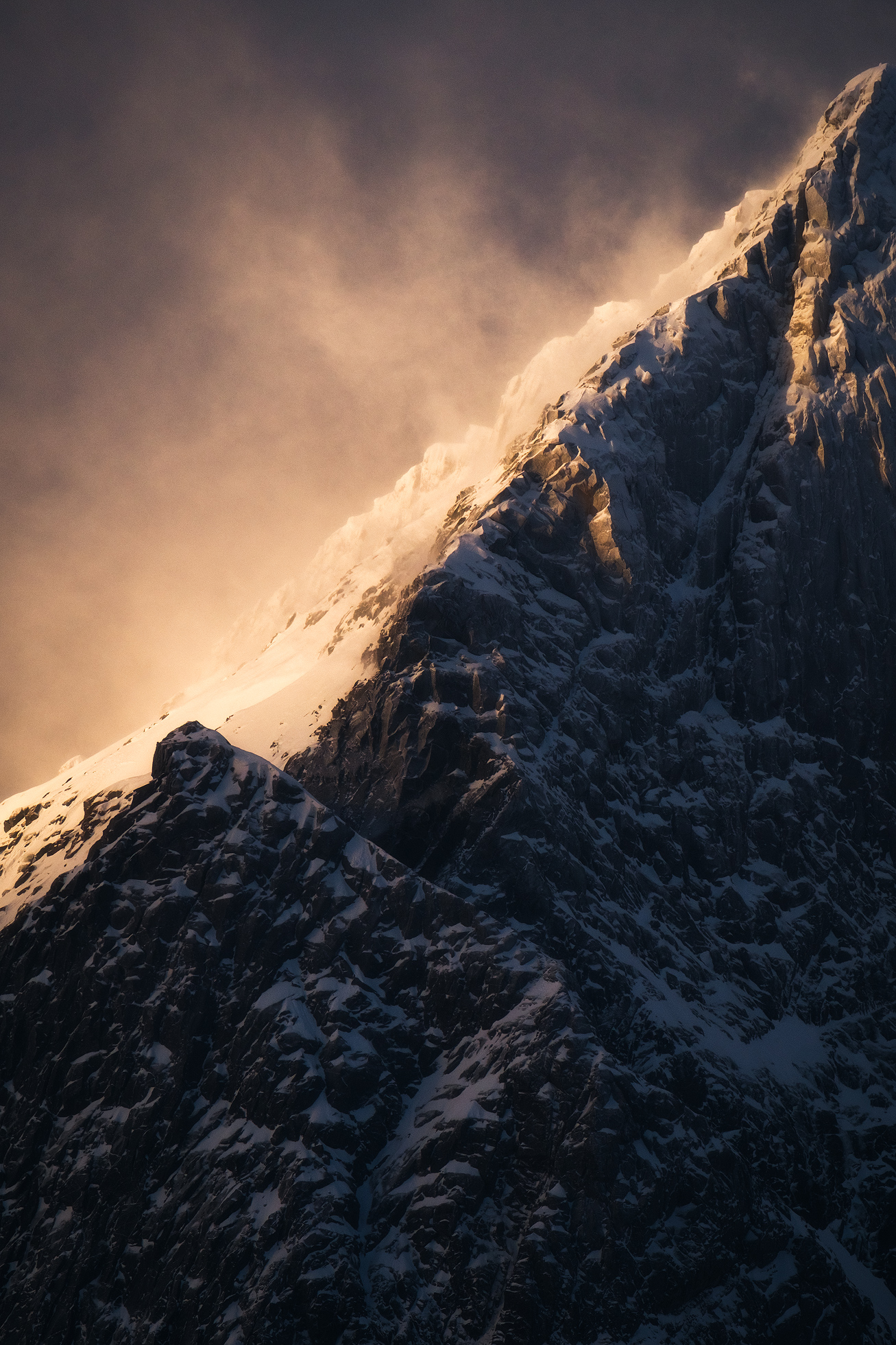 Lofoten-Mountains-8.jpg