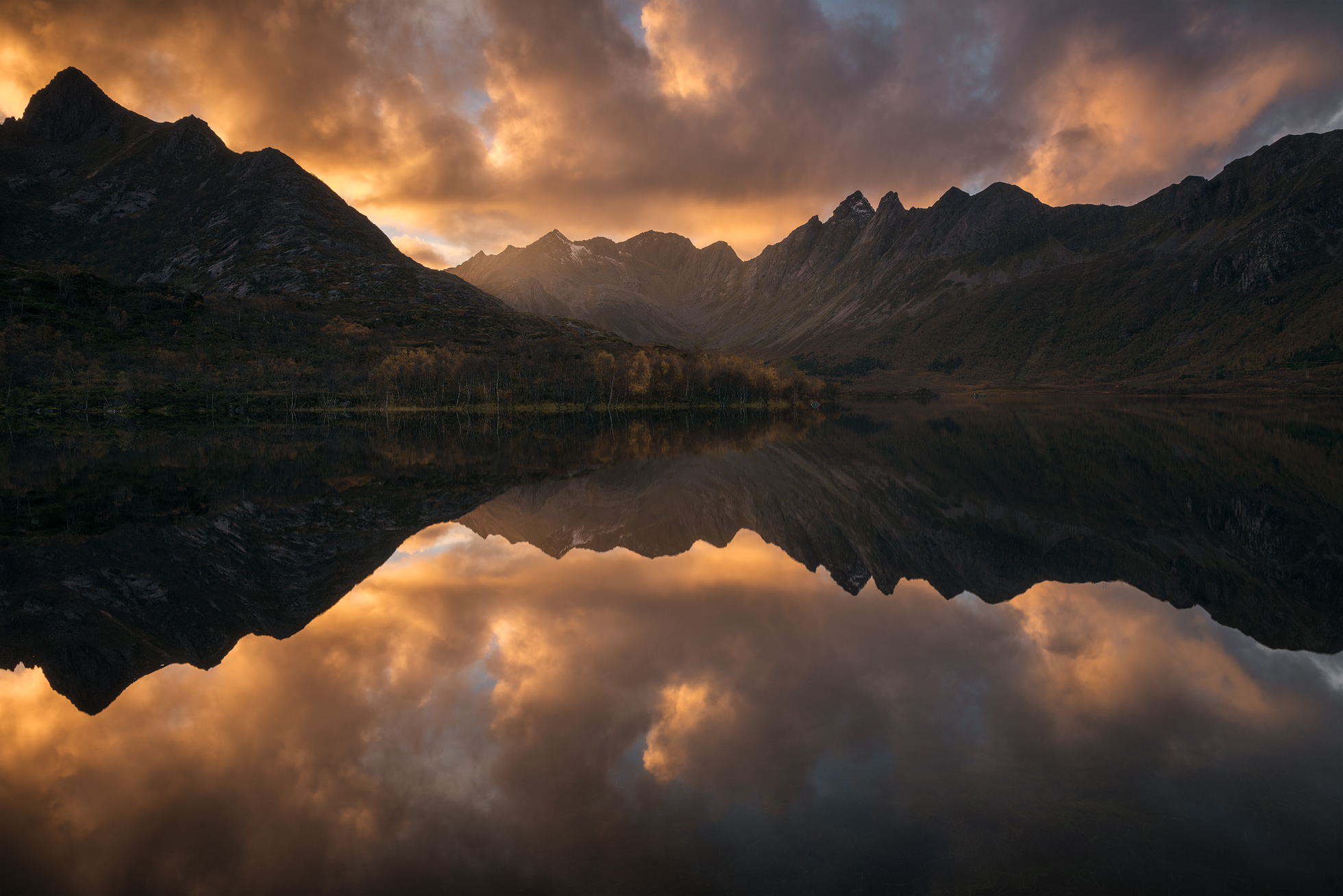 Lofoten-Vagan-Sunset.jpg