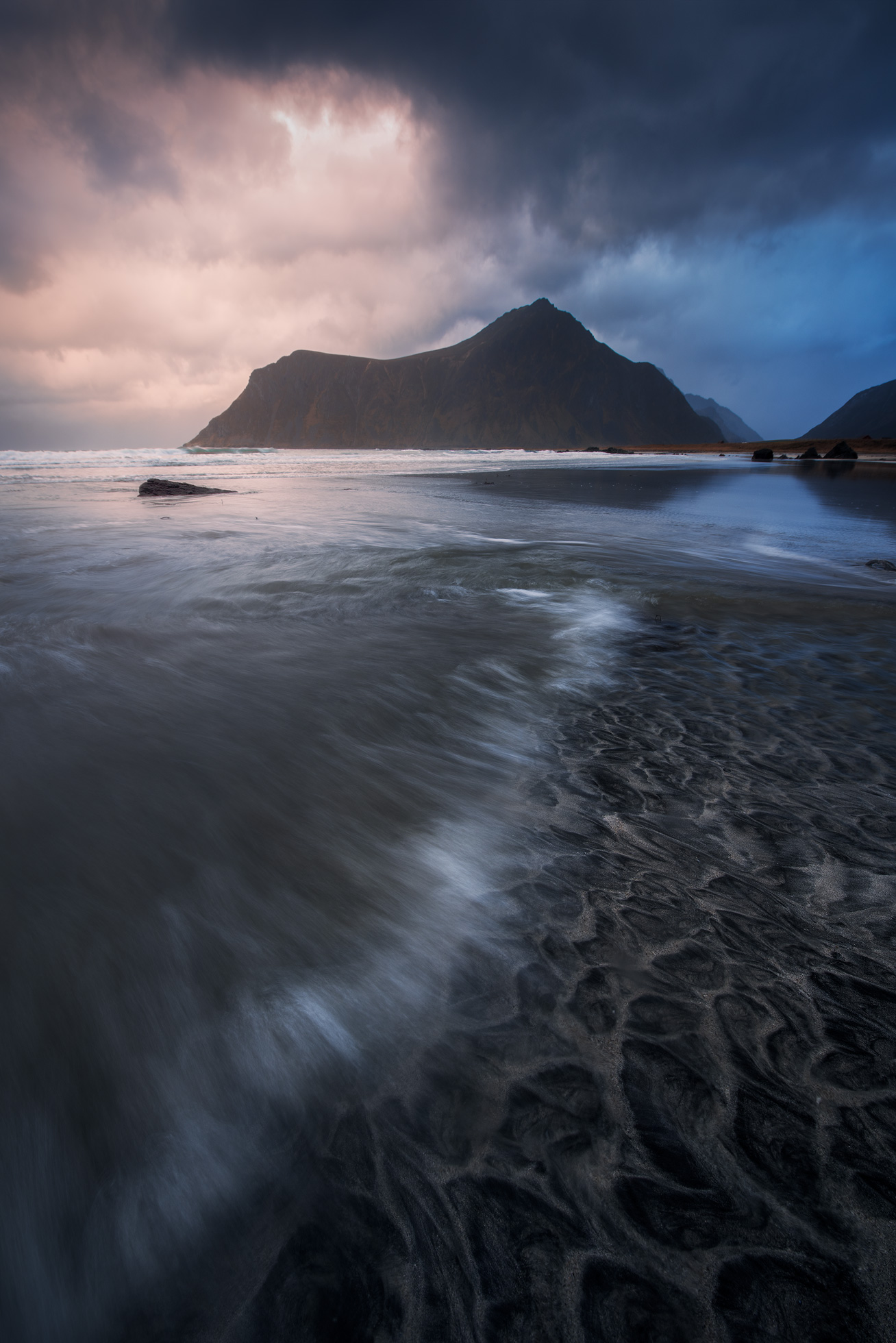 Lofoten-Changing-Patterns.jpg