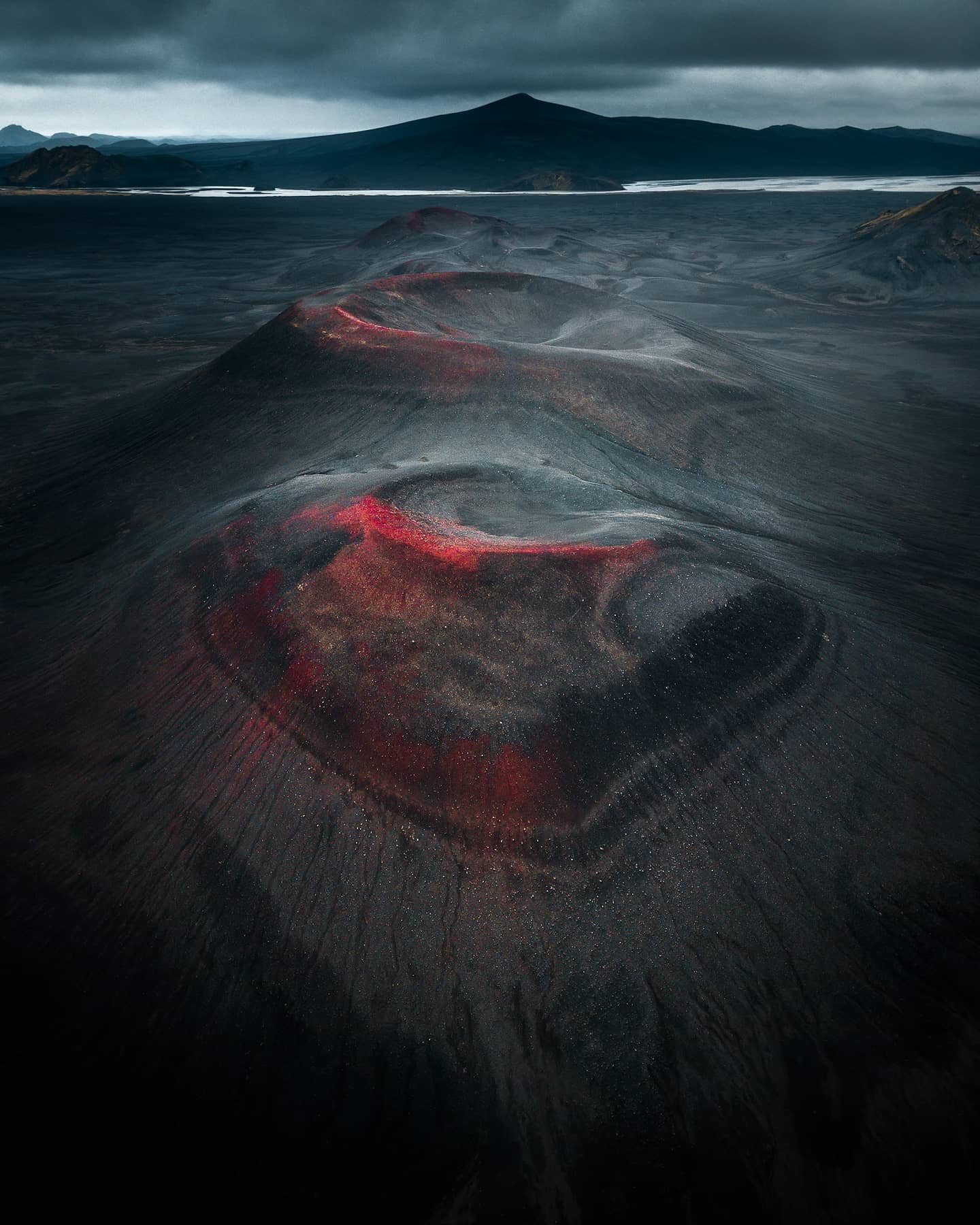 The Icelandic Highlands never diasapoint. I miss the days of roaming around without any plans but to explore!