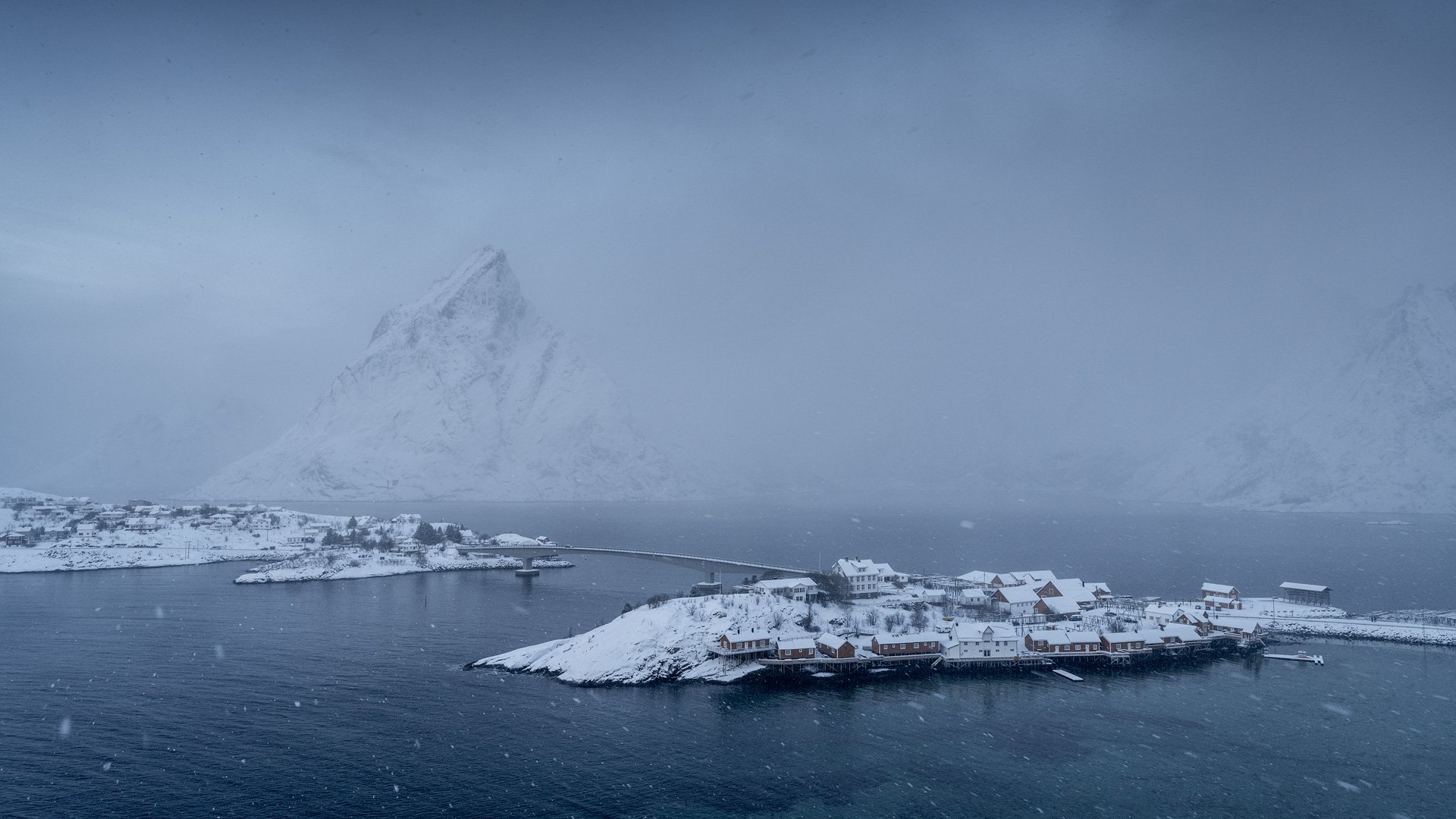 Norway-Lofoten-Sakrisoy-02-24-1.jpg