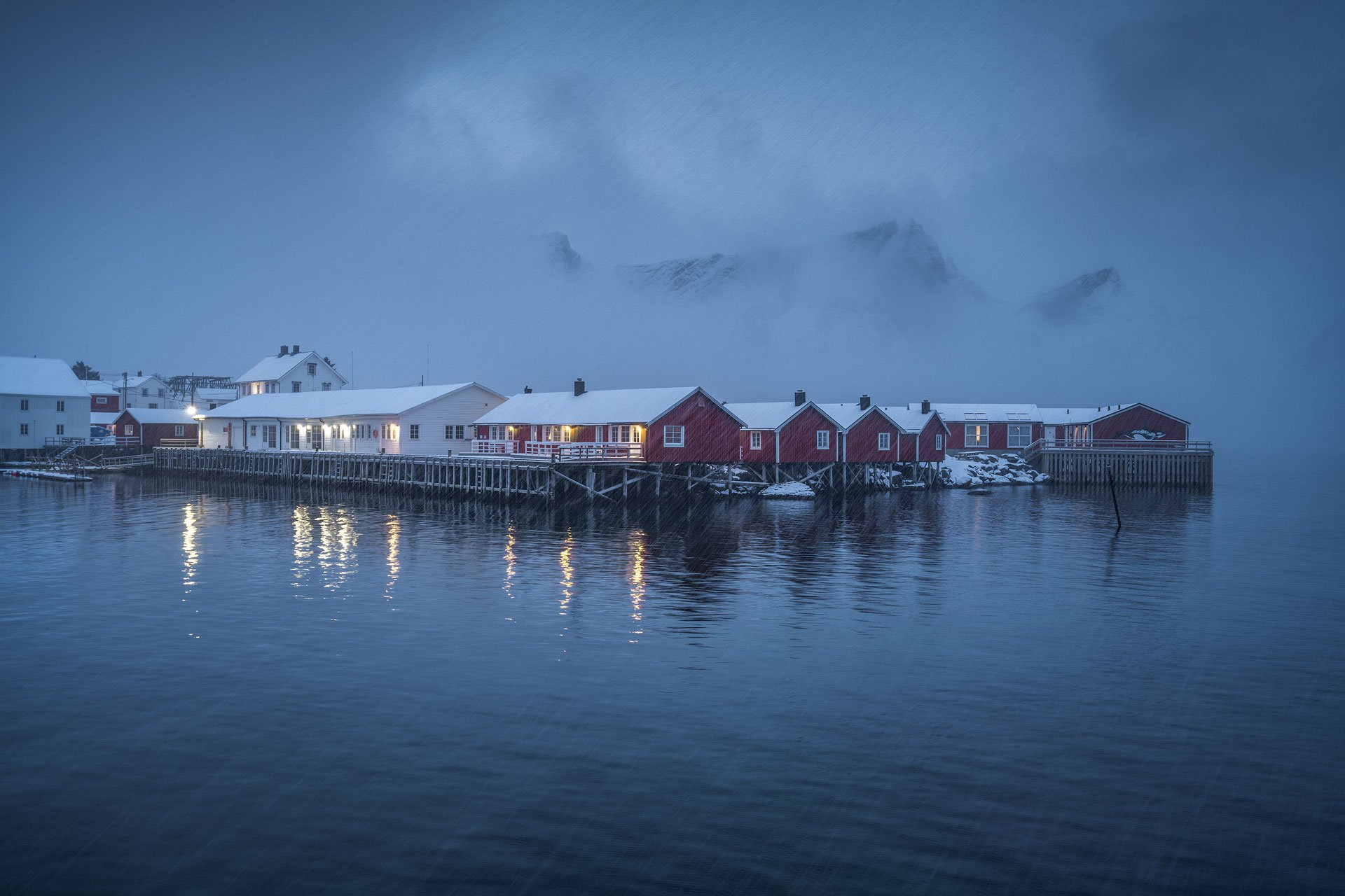 Lofoten-Hamnoy-01-24-2.jpg