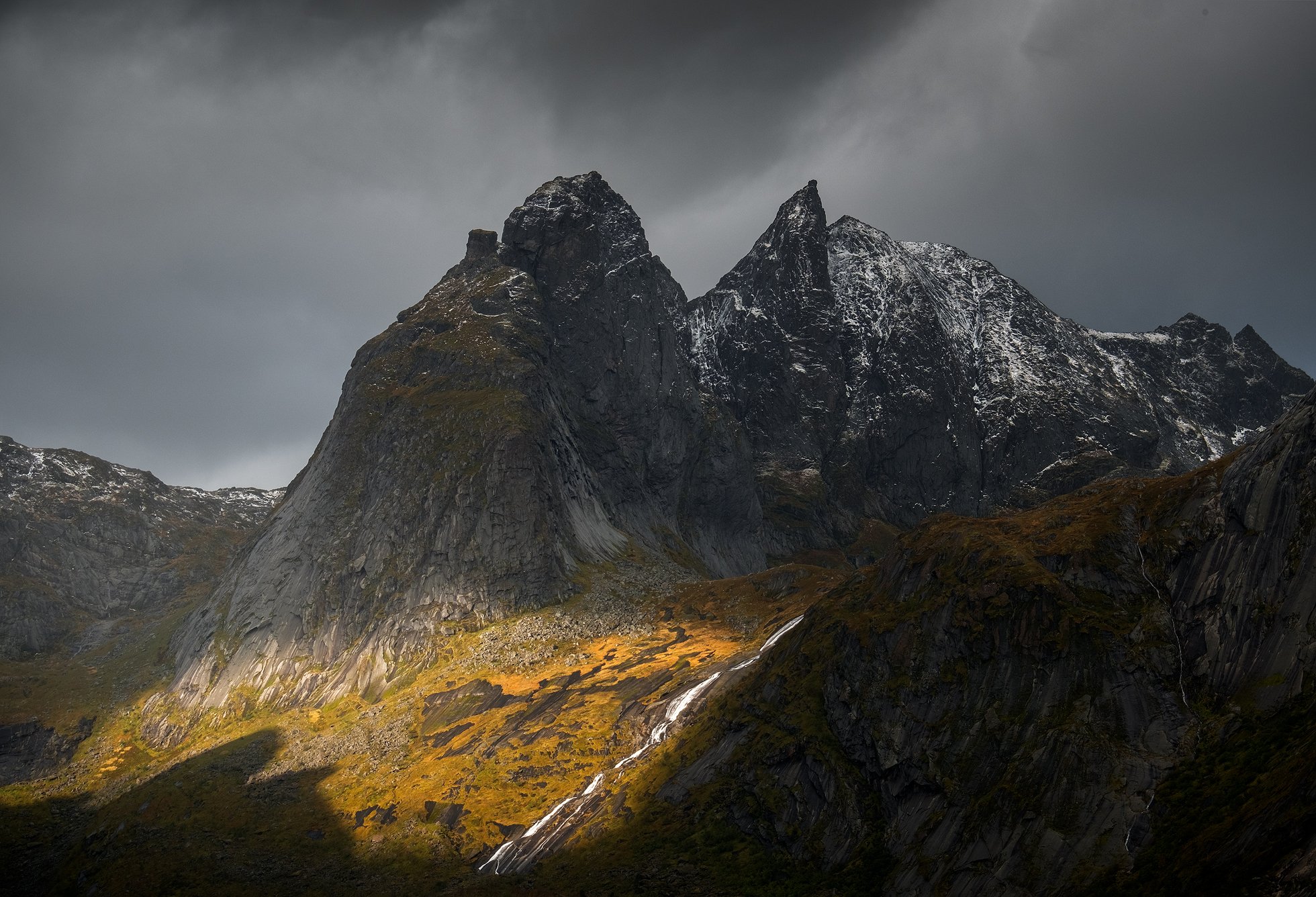Lofoten-Djupfjorden-Light.jpg