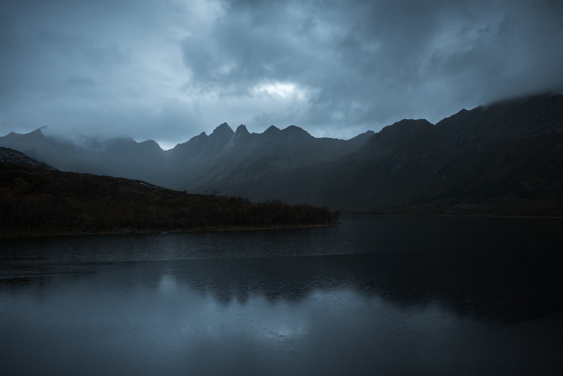 Lofoten-Vagan-Rain.jpg