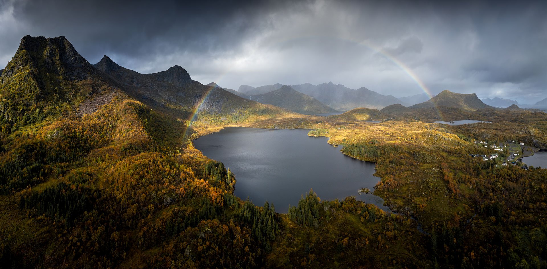 Norway-Lofoten-Vagan-09-24-1.jpg